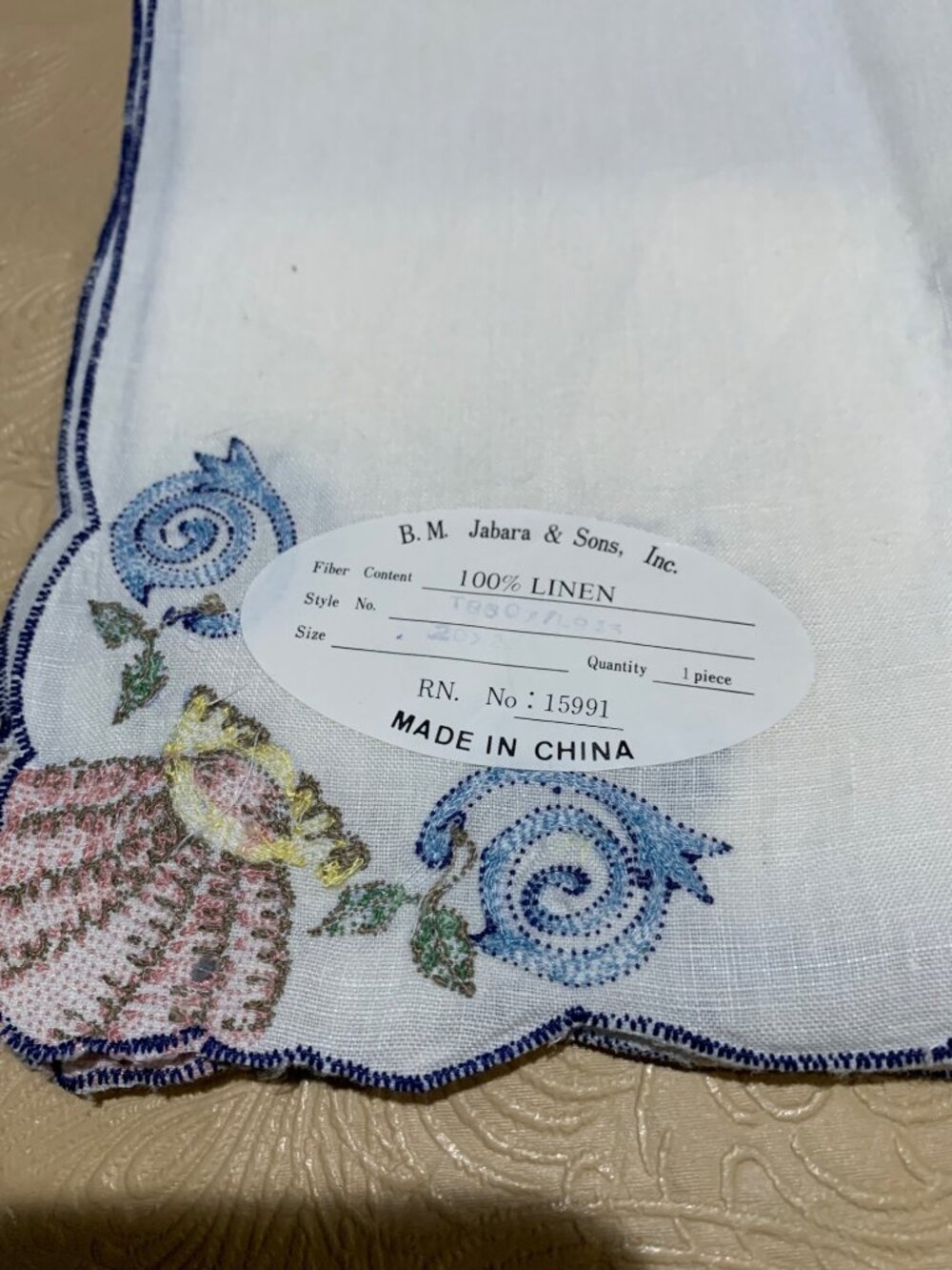 Set of 4 B.M. Jabara & Sons White Linen Napkin With Embroidered Seashell Corner